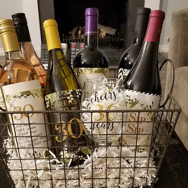 Birthday Wine Glass - Cheers to 30/40 Years - Custom Gift for Wife or Mom