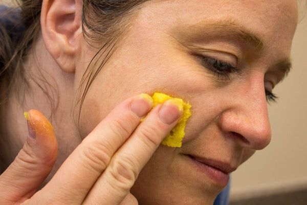 Toning Turmeric Sugar Scrub